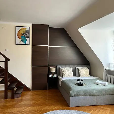 Lumina 2-level Near Multimedialny Park Fontann Appartement