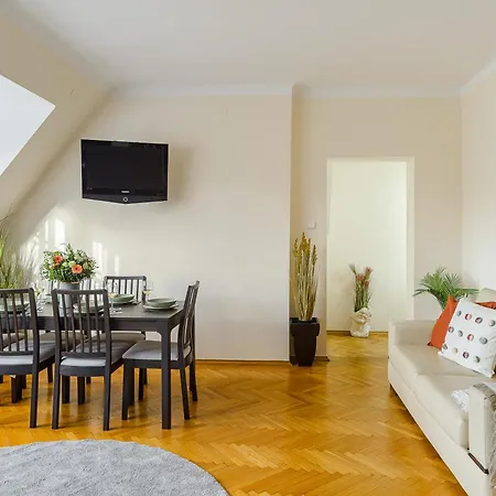 Lumina 2-level Near Multimedialny Park Fontann Appartamento